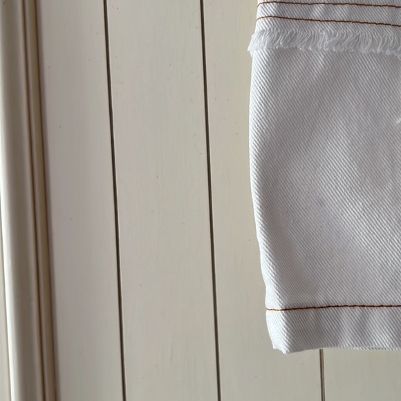 Altar’d State White Frayed Skirt - Picture 4 of 5